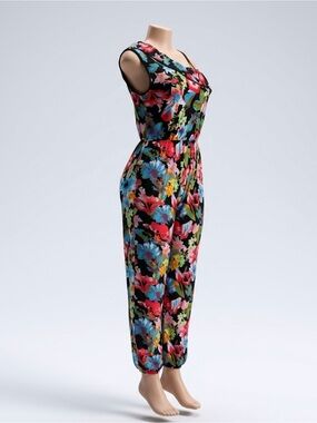 Floral One-Shoulder Jumpsuit in Black